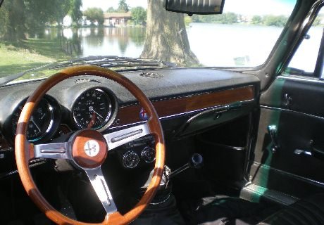 alfa-romeo-giulia-gt-bertone-1971-blanch