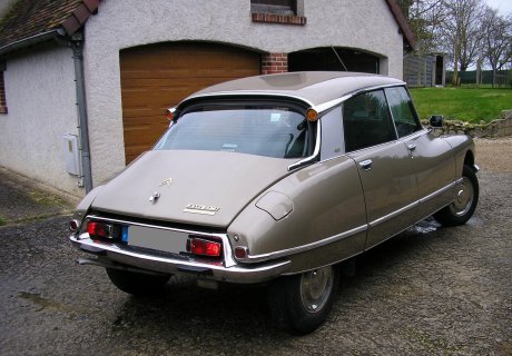 Location CITROEN DS 23IE 1974 BEIGE THOLONET 1974 BEIGE THOLONET 