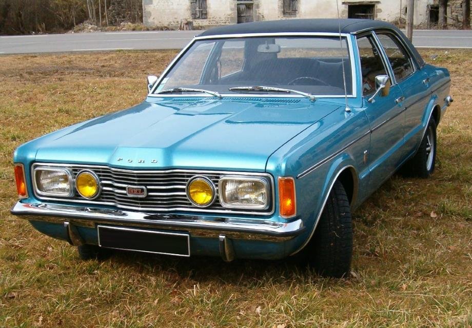 Location Ford TAUNUS 1972 BLEU 1972 BLEU MESSEIX
