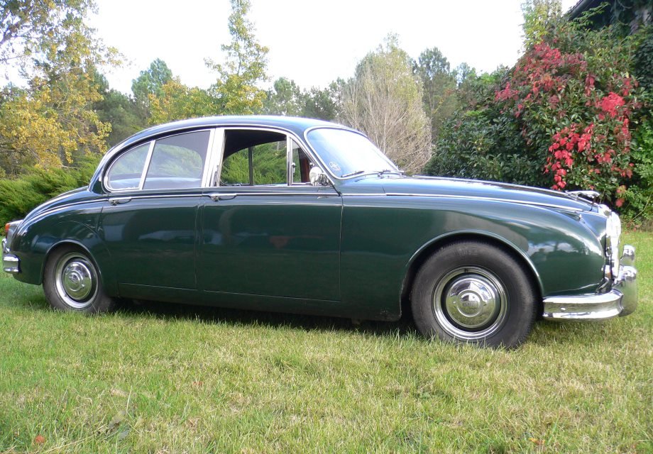 Comment On Dit Jaguar En Anglais Location Jaguar MK 2 1960 vert Anglais 1960 vert Anglais Masseilles