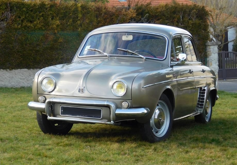 Location Renault Dauphine Ondine 1961 Gris 1961 Gris FRAISSES