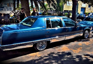 Cadillac Fleetwood 1993 bleu