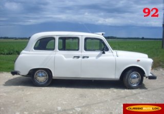 Carbodies Taxi Anglais 1981 Blanc