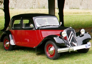 Citroën Traction 11 BL 1954 Noire/Bordeaux