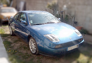 Fiat coupé 1995 bleu