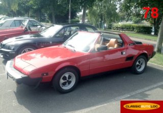 Fiat X 1/9 1981 rouge