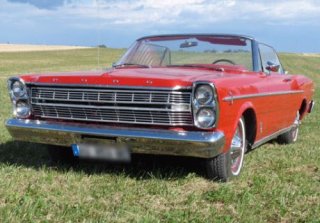 Ford Galaxie 1966 Rouge