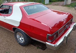 Ford Gran Torino 1975 Rouge et blanc