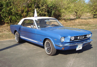 Ford Mustang 1966 bleue