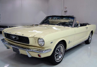 Ford Mustang 1966 jaune clair