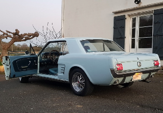 Ford Mustang  1966 Light blue