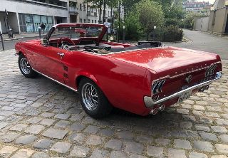 Ford Mustang cabriolet 1967 Rouge