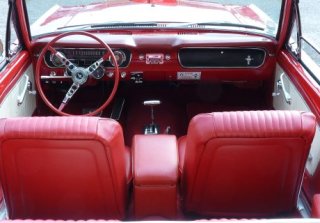 FORD USA MUSTANG 1965 ROUGE