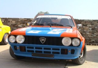 Lancia beta 1800 Gr4 1976 rouge/bleu