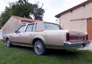 Lincoln continental 1980 marron métallisé