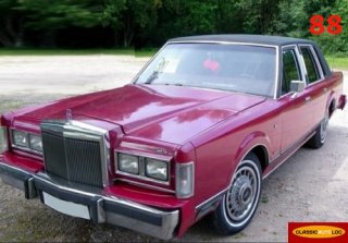 LINCOLN TOWN CAR 1983 FRAMBOISE