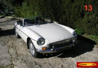 MG B 1981 RHD Blanc