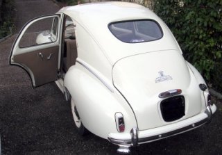 Peugeot 203 1950 blanc