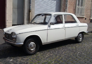 PEUGEOT 204 1967 Blanche