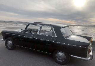 Peugeot 404 1965 NOIRE