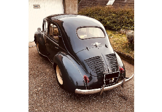 Renault 4 cv 1952 gris anthracite