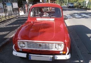 Renault 4 L 1984 Rouge et blanc