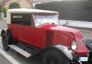 Renault KZ 1 1924 rouge