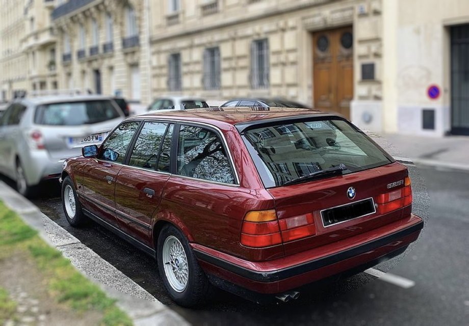 Location Bmw 525i Touring E34 1993 Calypsorot 1993 Calypsorot PARIS