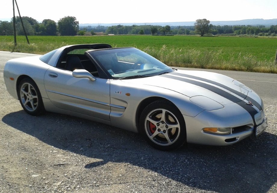 Location Chevrolet CORVETTE C5 2002 GRISE 2002 GRISE CABANNES