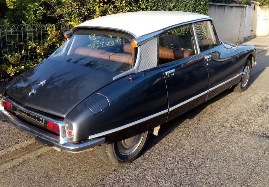 Location Citroën DS 21 Super 1973 1973 Gris métal Parisot