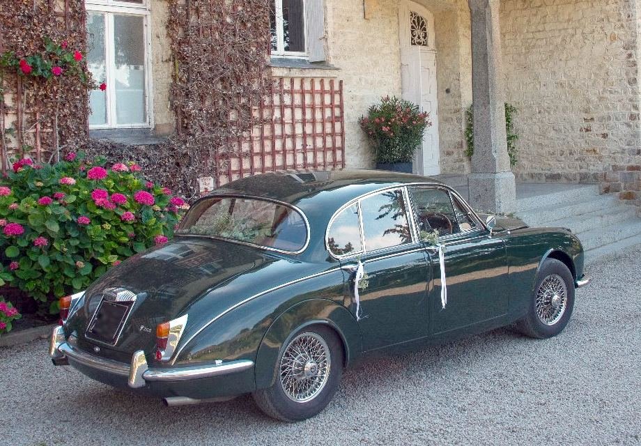Location Daimler Jaguar 250 V8 1968 Vert 1968 Vert Rospez