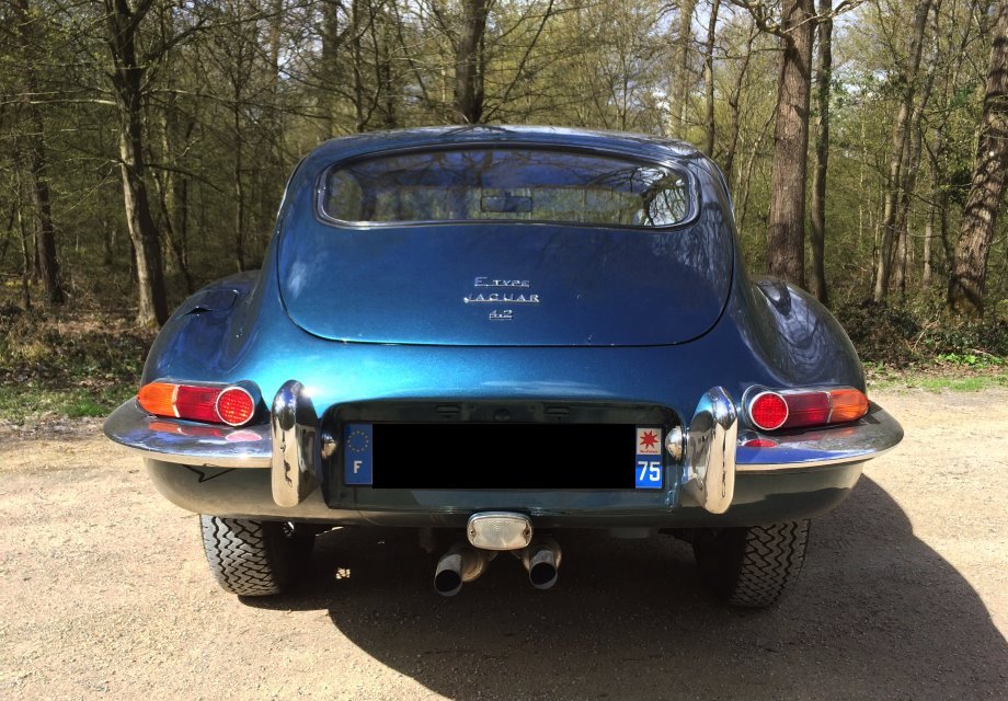 Carrera Universal 40425 – Jaguar Type E Bleu – Échelle 132 – Sans Boîte