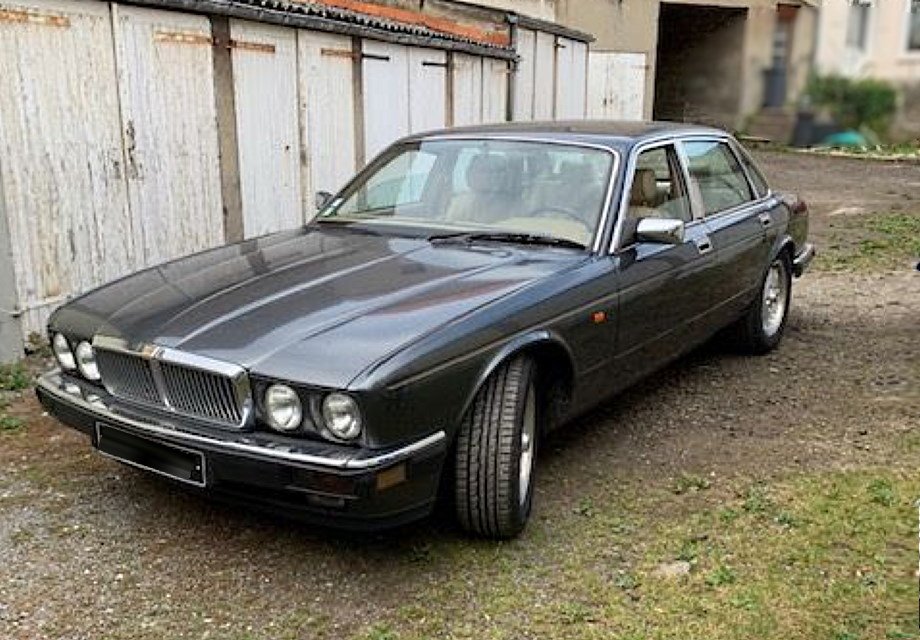 Jaguar xj 40