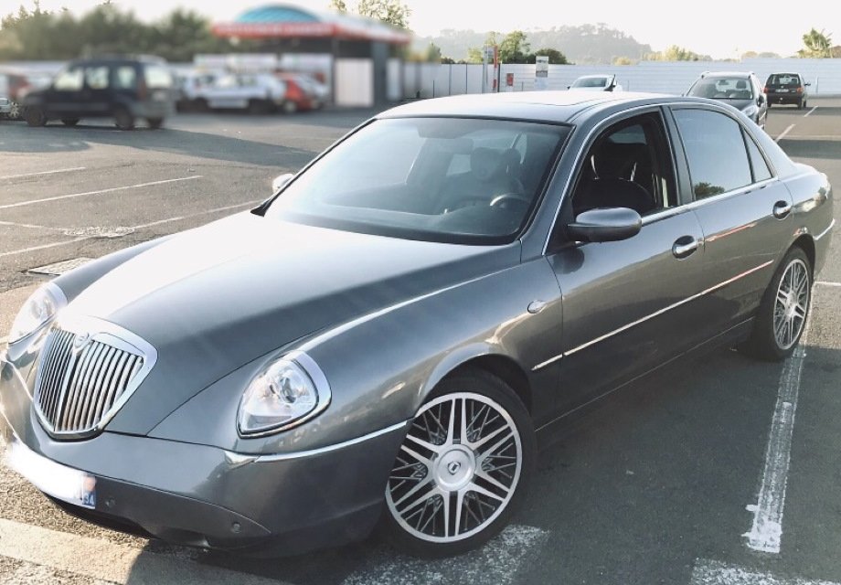 Lancia thesis olx image