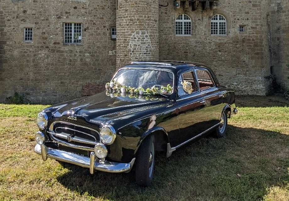 Voiture Téléguidée Ancienne GéGé Peugeot 403 électrique 1956 - Échelle 1/18 - Pièce Collection