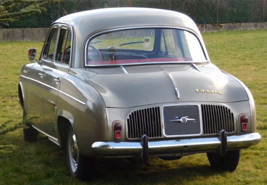 Location Renault Dauphine Ondine 1961 Gris 1961 Gris FRAISSES