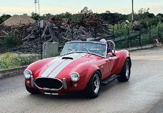 AC AC COBRA replica 427 1989 rouge / blanche