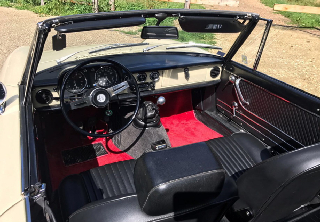 Alfa Romeo Spider coda tronca 1970 Blanc cassé