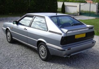 AUDI Coupé GT 1985 Bleu ciel