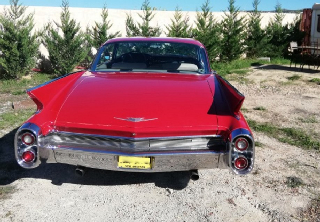 Cadillac Coup&eacute; Deville 1960 Rouge