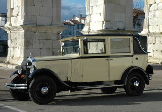 CITROEN AC4 1930 Landaulet crème