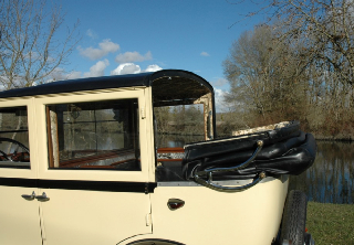 CITROEN AC4 1930 Landaulet crème