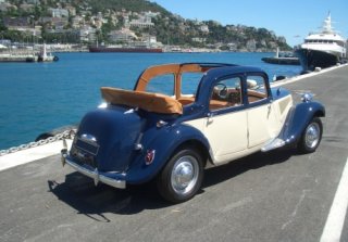 Citroën Traction 11 B 1953 bleu marine et crème
