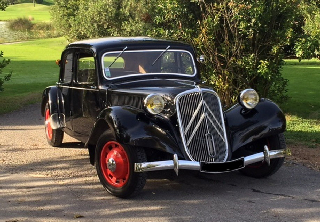 Citroën traction 11 B noir/rouge