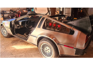 Delorean Retour vers le Futur 1981 Gris