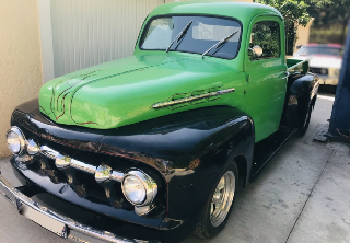 Ford F 100 1951 Vert et noir