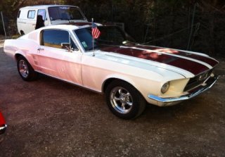 Location Ford Mustang 1967 Blanc