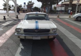 Location FORD MUSTANG 1964 Blanc