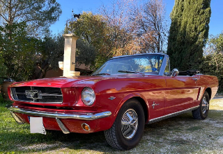 Location Ford Mustang 1964 Rouge