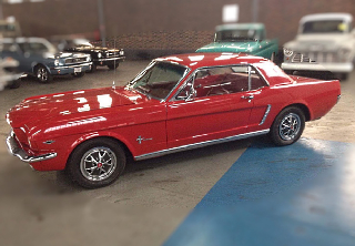 Location Ford Mustang  1964 Rouge
